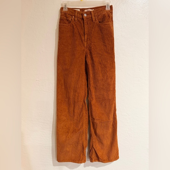 Levi's Rust Orange Ribcage Wide Leg Corduroy Pants size 24